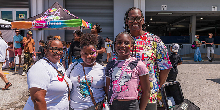 Photos: Bermuda Walls Brings Art To Hamilton