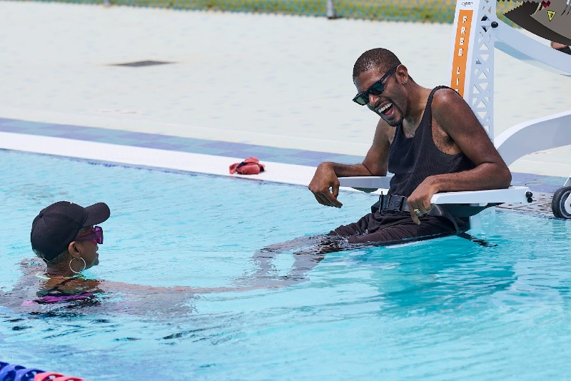 16965_0100_PC_National Stadium Pool Access Chair Demo_JS_015 bermuda