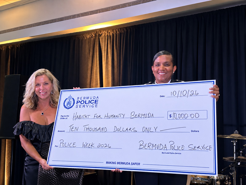 Bermuda: Police officers partner with Habitat for Humanity to support local housing