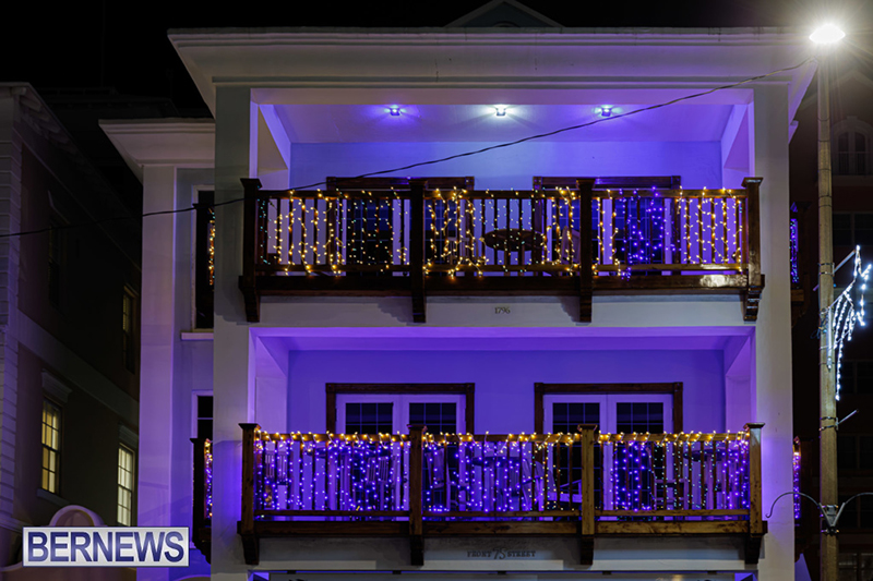 Christmas Lights (Ham) Bermuda December 2025 DF-11