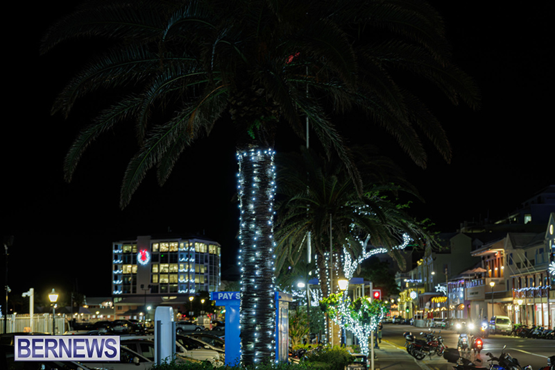 Christmas Lights (Ham) Bermuda December 2025 DF-12