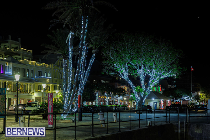Christmas Lights (Ham) Bermuda December 2025 DF-25