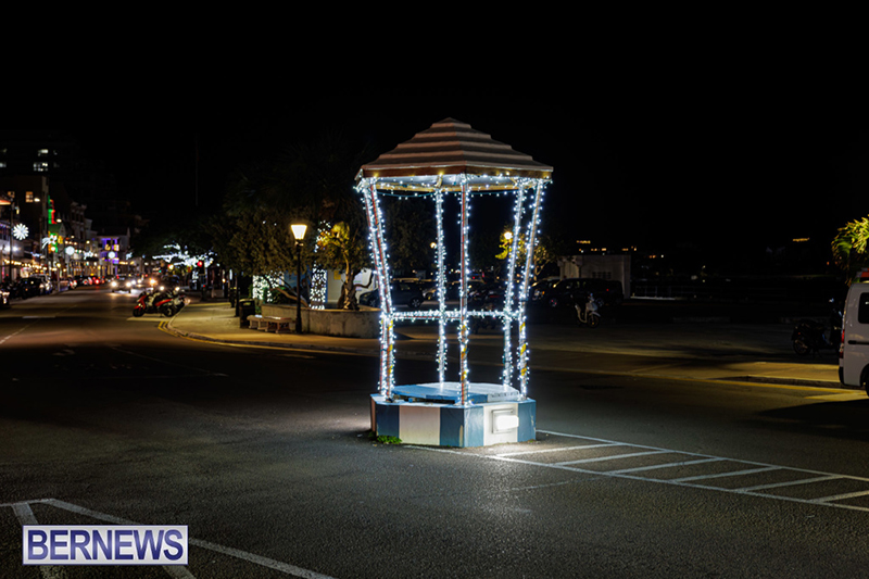 Christmas Lights (Ham) Bermuda December 2025 DF-26