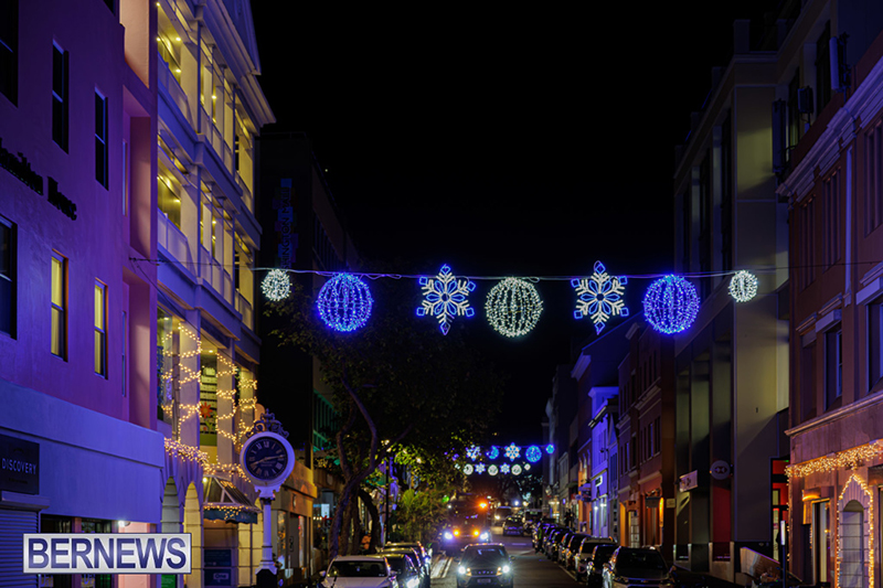 Christmas Lights (Ham) Bermuda December 2025 DF-28