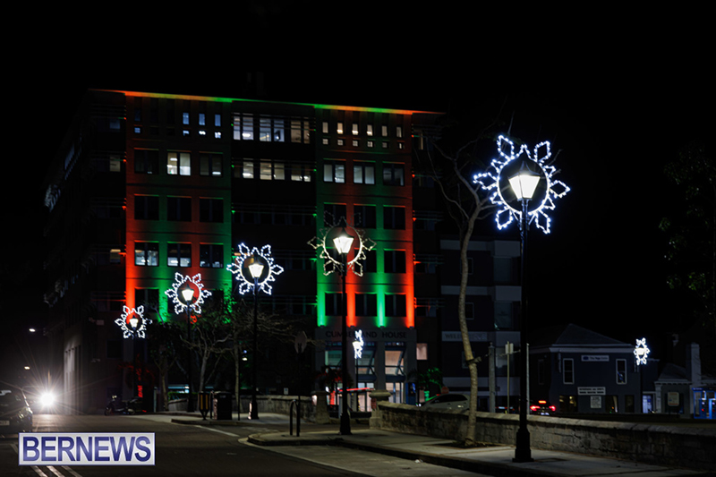 Christmas Lights (Ham) Bermuda December 2025 DF-34