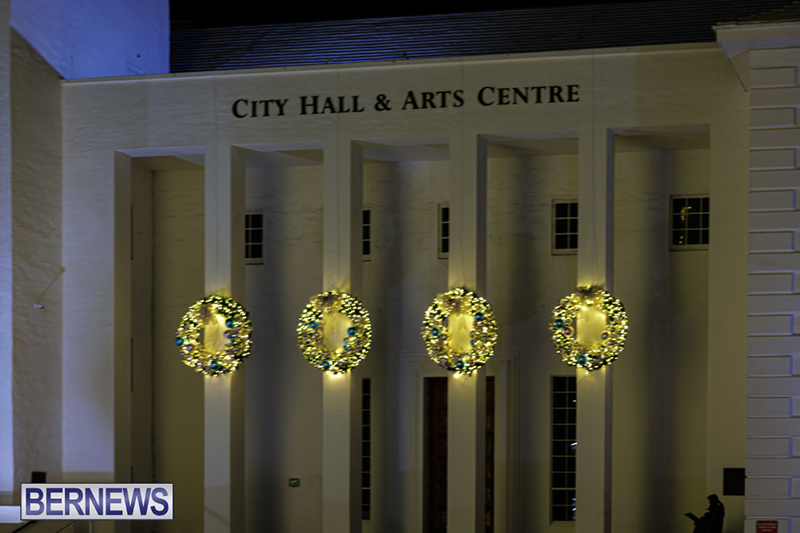 Christmas Lights (Ham) Bermuda December 2025 DF-38