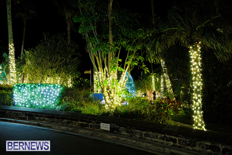 Christmas Lights (Ham) Bermuda December 2025 DF-39