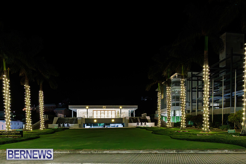 Christmas Lights (Ham) Bermuda December 2025 DF-43