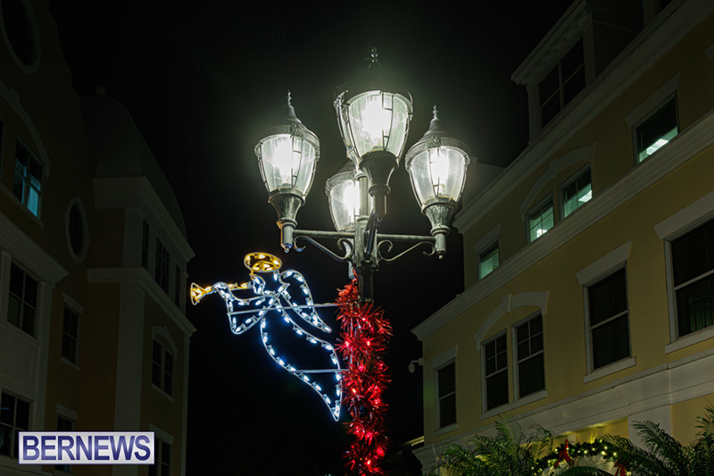 Christmas Lights (Ham) Bermuda December 2025 DF-45