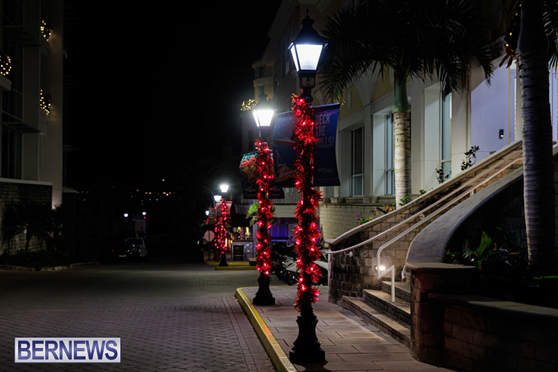 Christmas Lights (Ham) Bermuda December 2025 DF-49