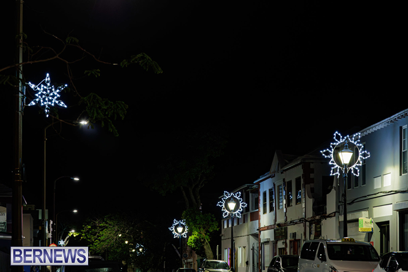 Christmas Lights (Ham) Bermuda December 2025 DF-53