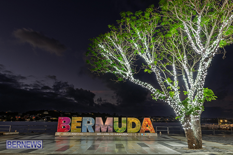 Hamilton Christmas Lights Bermuda Dec 24 2025 10